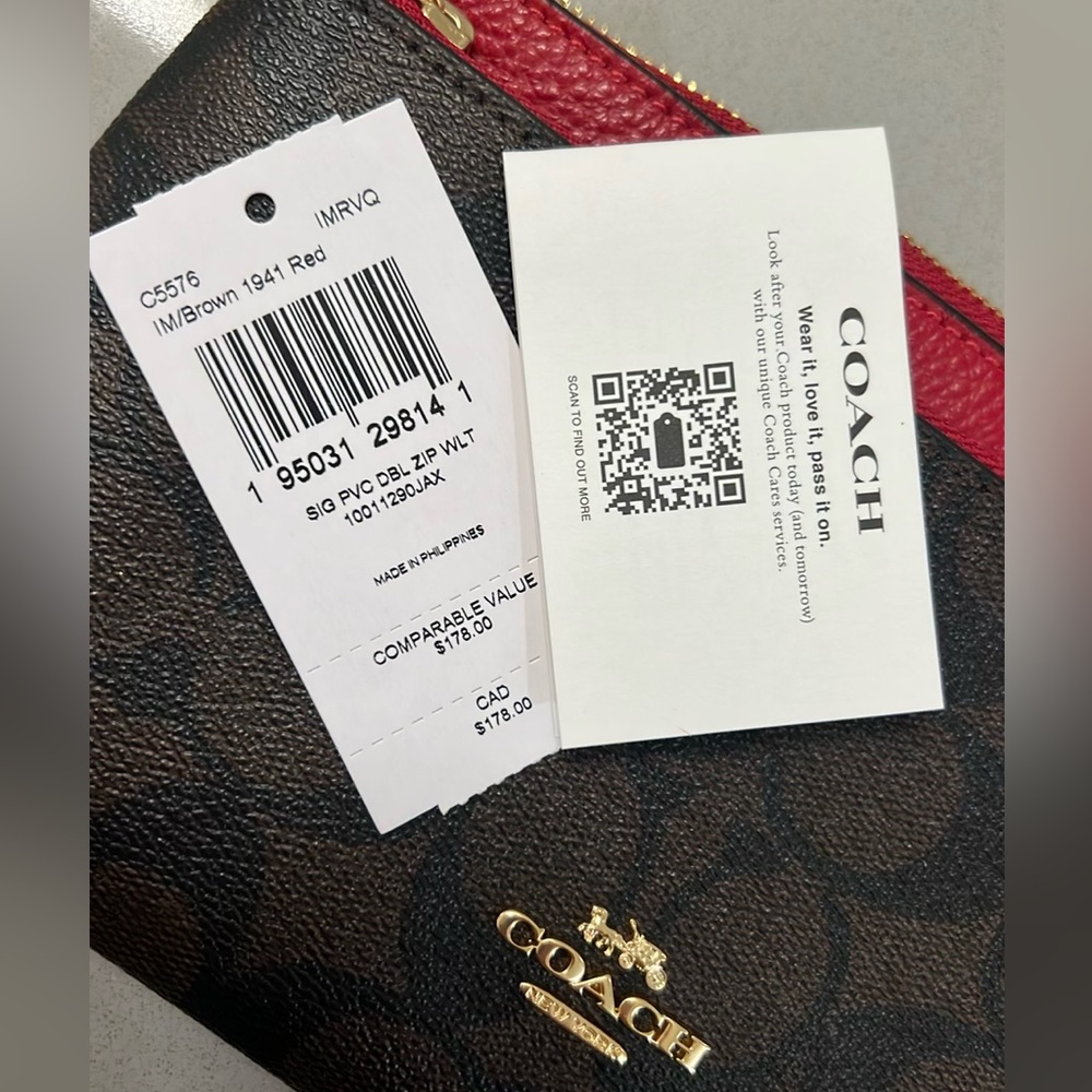 Coach Wristlet/Wallet - Picture 2 of 4